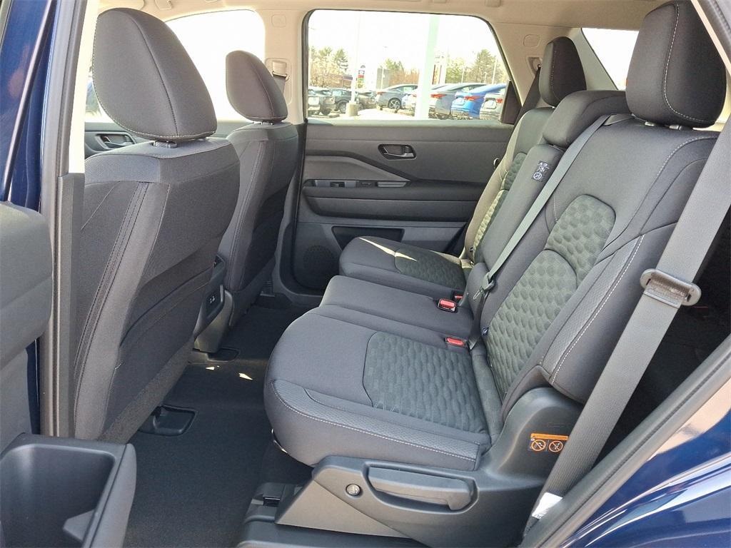 new 2025 Nissan Pathfinder car, priced at $43,910