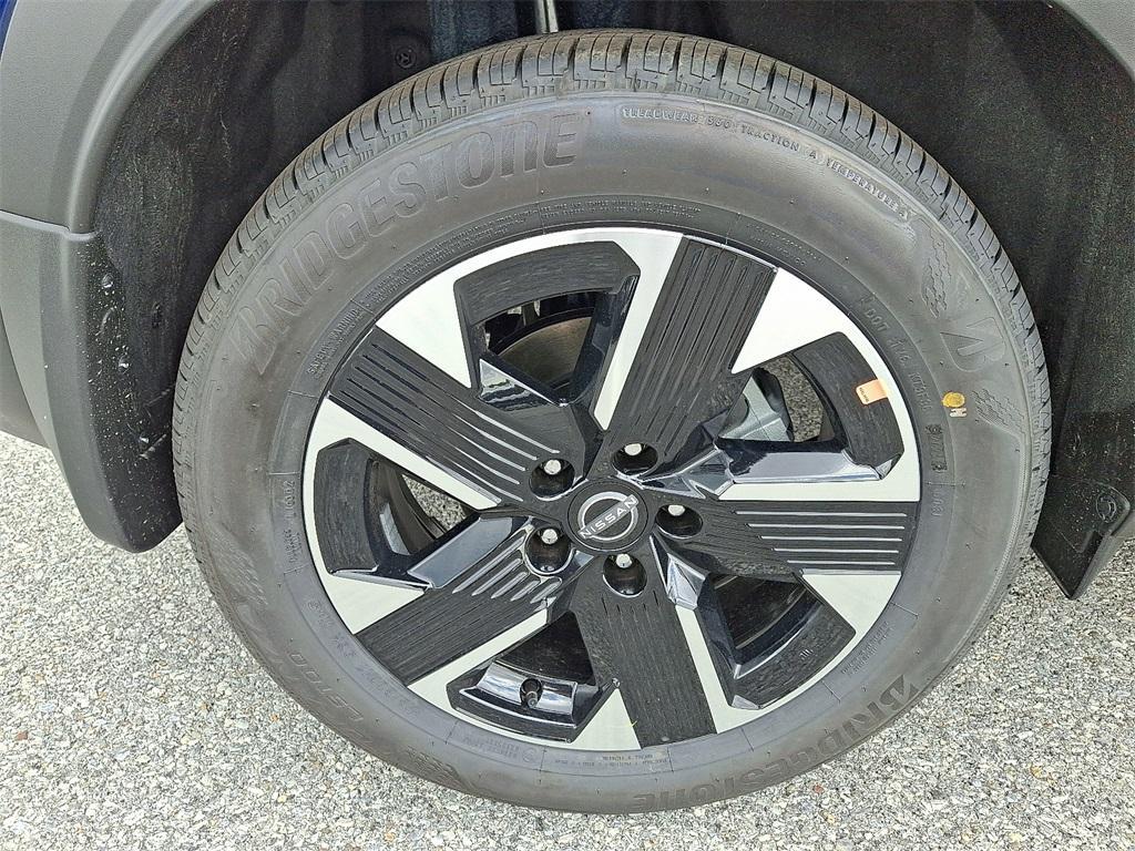 new 2025 Nissan Kicks car, priced at $25,437