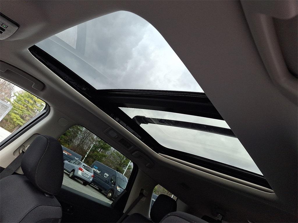 new 2025 Nissan Pathfinder car, priced at $37,914