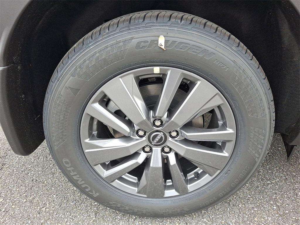 new 2025 Nissan Pathfinder car, priced at $37,914