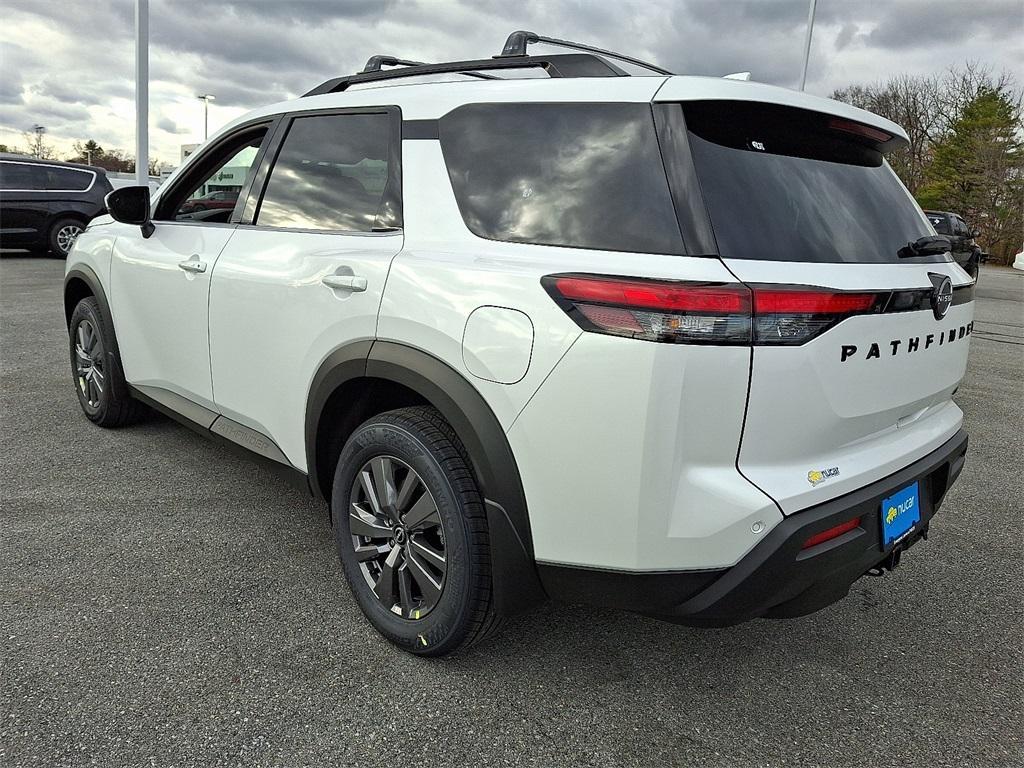 new 2025 Nissan Pathfinder car, priced at $37,914