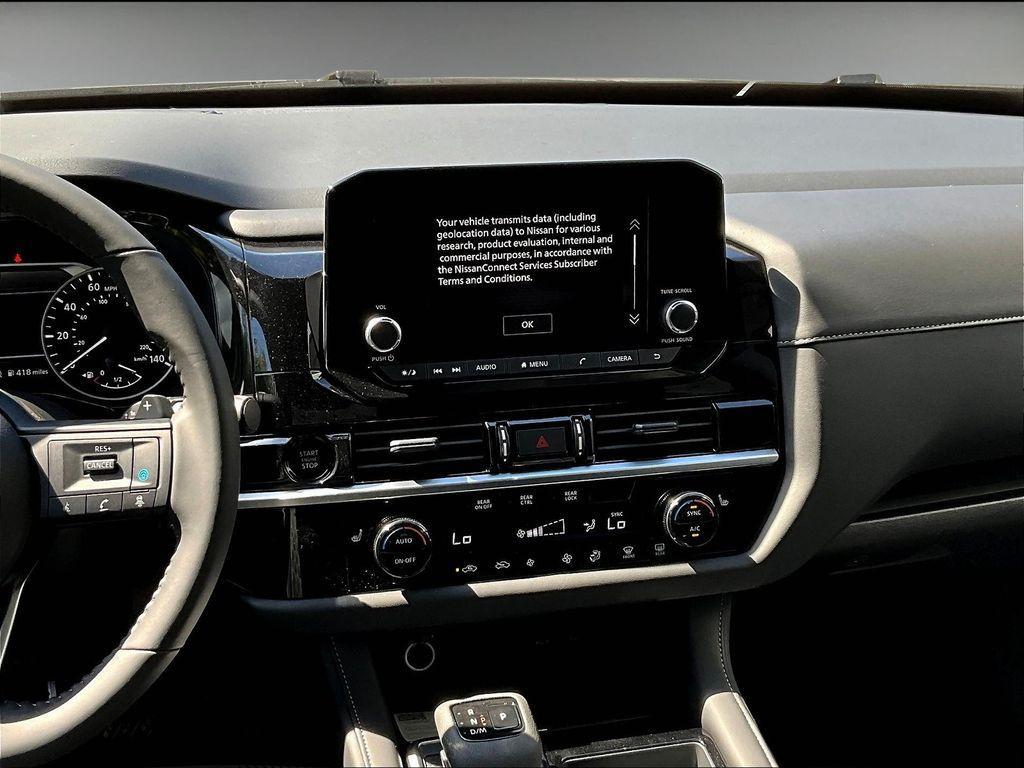 new 2025 Nissan Pathfinder car, priced at $36,998