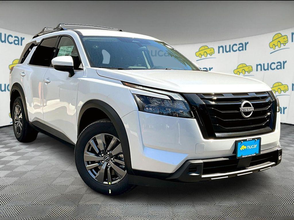 new 2025 Nissan Pathfinder car, priced at $36,998