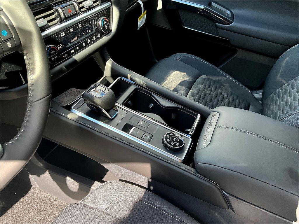 new 2025 Nissan Pathfinder car, priced at $36,171