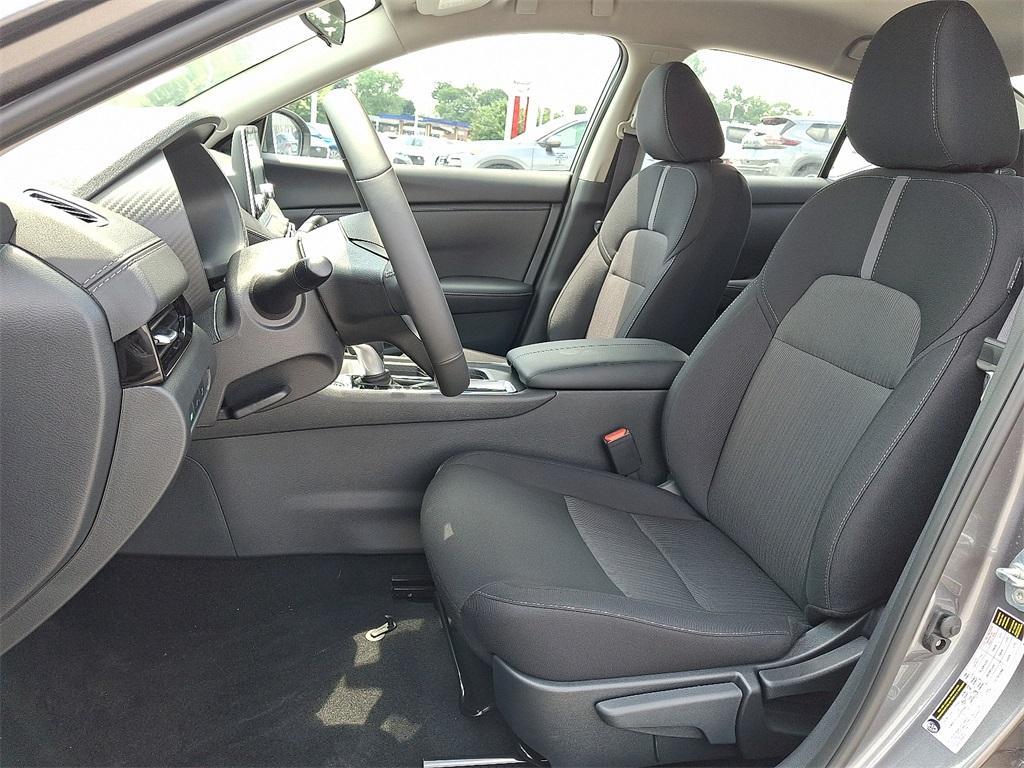 new 2025 Nissan Sentra car, priced at $22,735