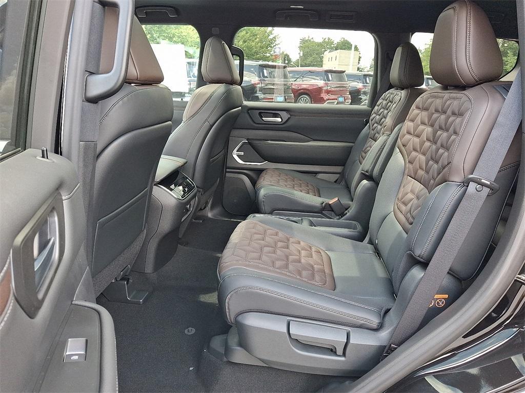 new 2025 Nissan Armada car, priced at $71,135