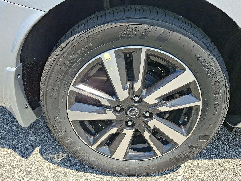 new 2025 Nissan Versa car, priced at $21,577