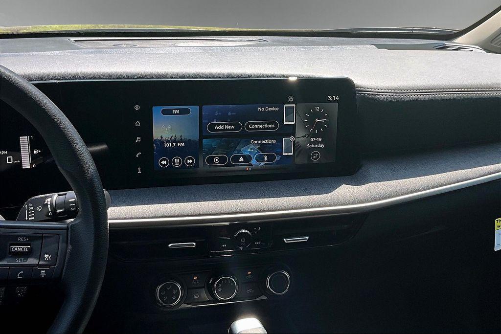 new 2025 Nissan Kicks car, priced at $26,636