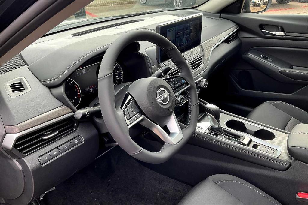 new 2025 Nissan Altima car, priced at $29,624