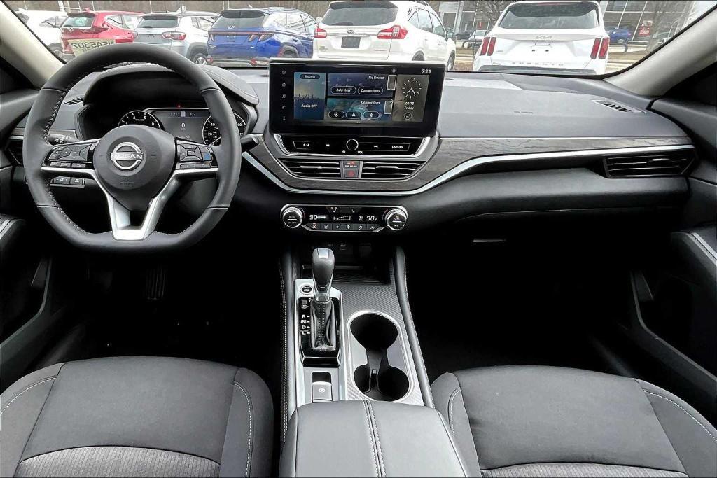 new 2025 Nissan Altima car, priced at $29,624