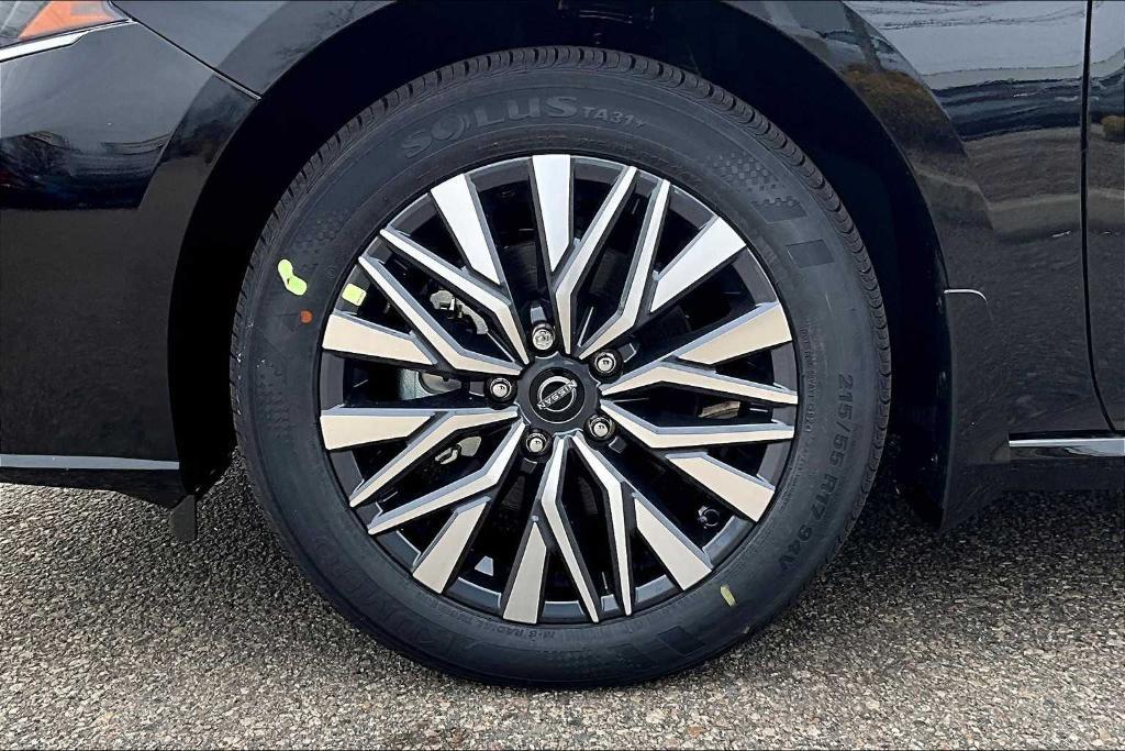new 2025 Nissan Altima car, priced at $29,624