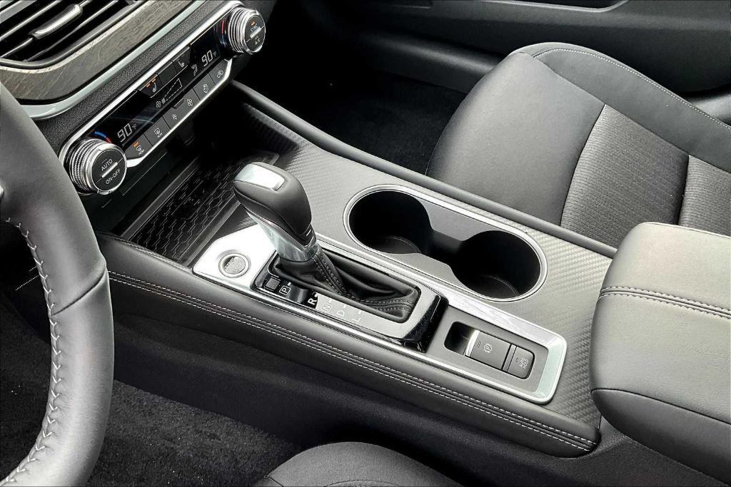 new 2025 Nissan Altima car, priced at $29,624