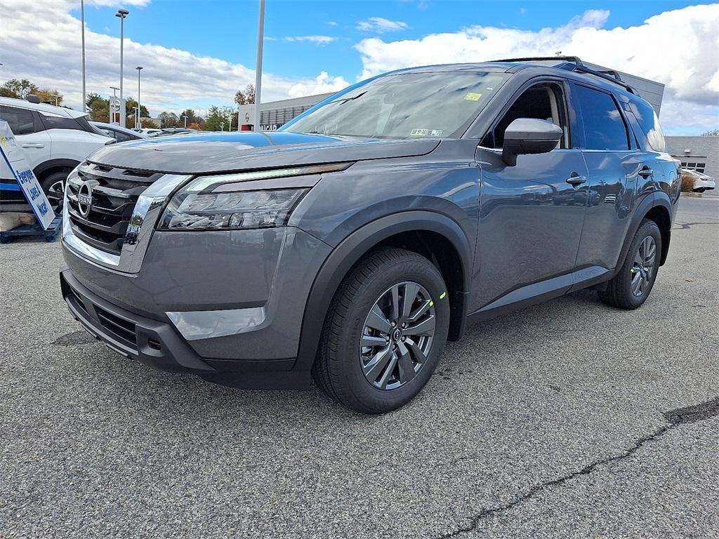 new 2025 Nissan Pathfinder car, priced at $37,526