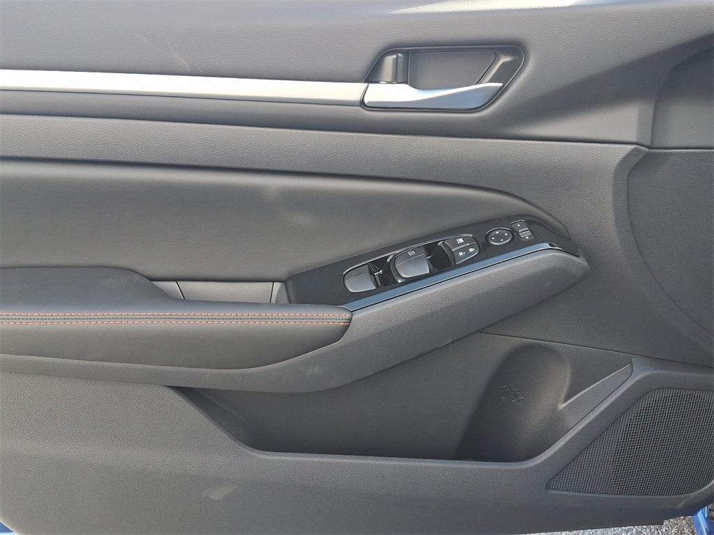 new 2025 Nissan Altima car, priced at $30,669