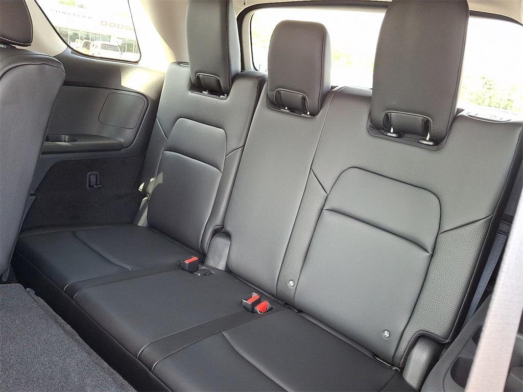 new 2025 Nissan Pathfinder car, priced at $38,561