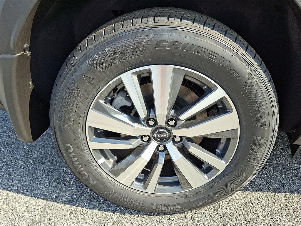 new 2025 Nissan Pathfinder car, priced at $38,561