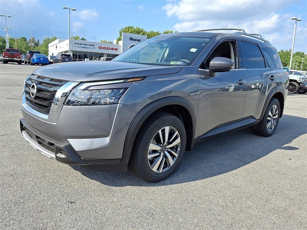 new 2025 Nissan Pathfinder car, priced at $38,561