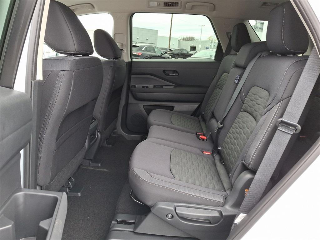 new 2025 Nissan Pathfinder car, priced at $38,400