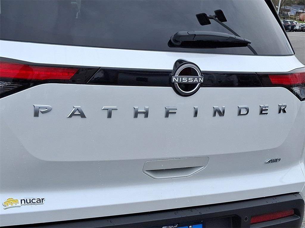 new 2025 Nissan Pathfinder car, priced at $38,400