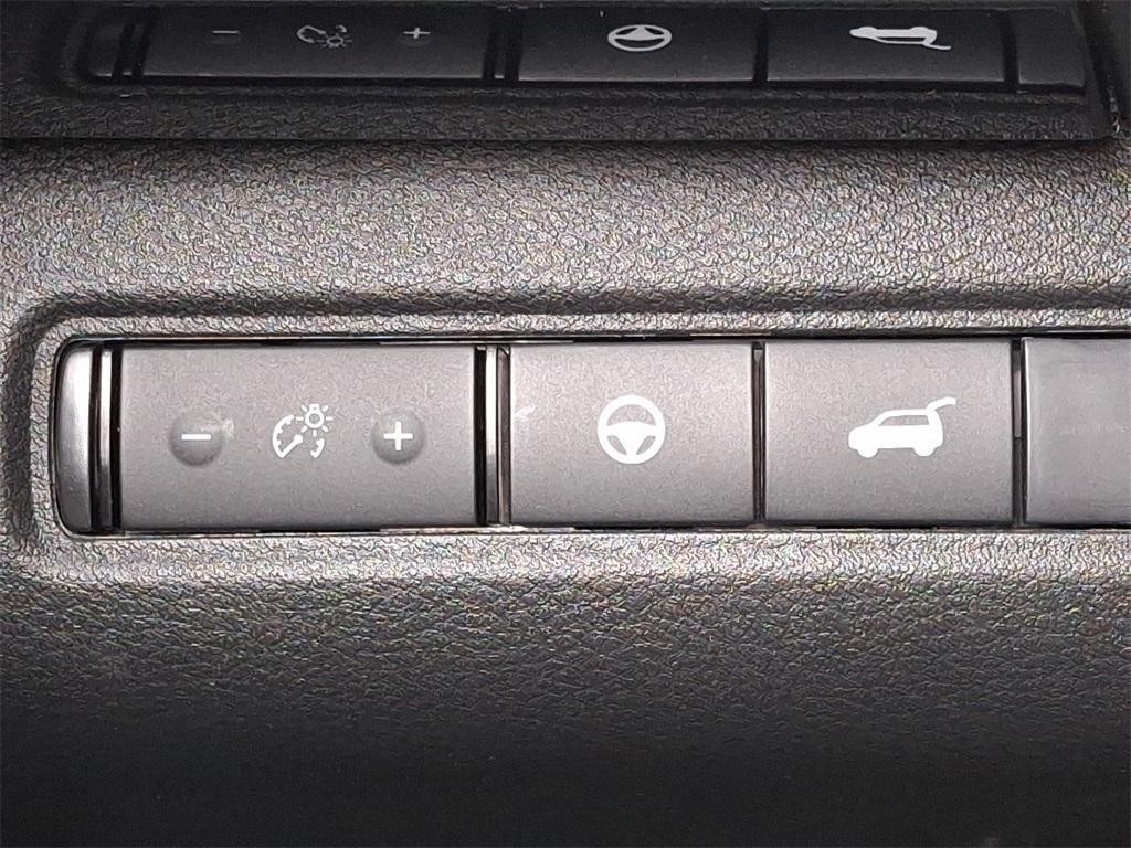 new 2025 Nissan Pathfinder car, priced at $38,400