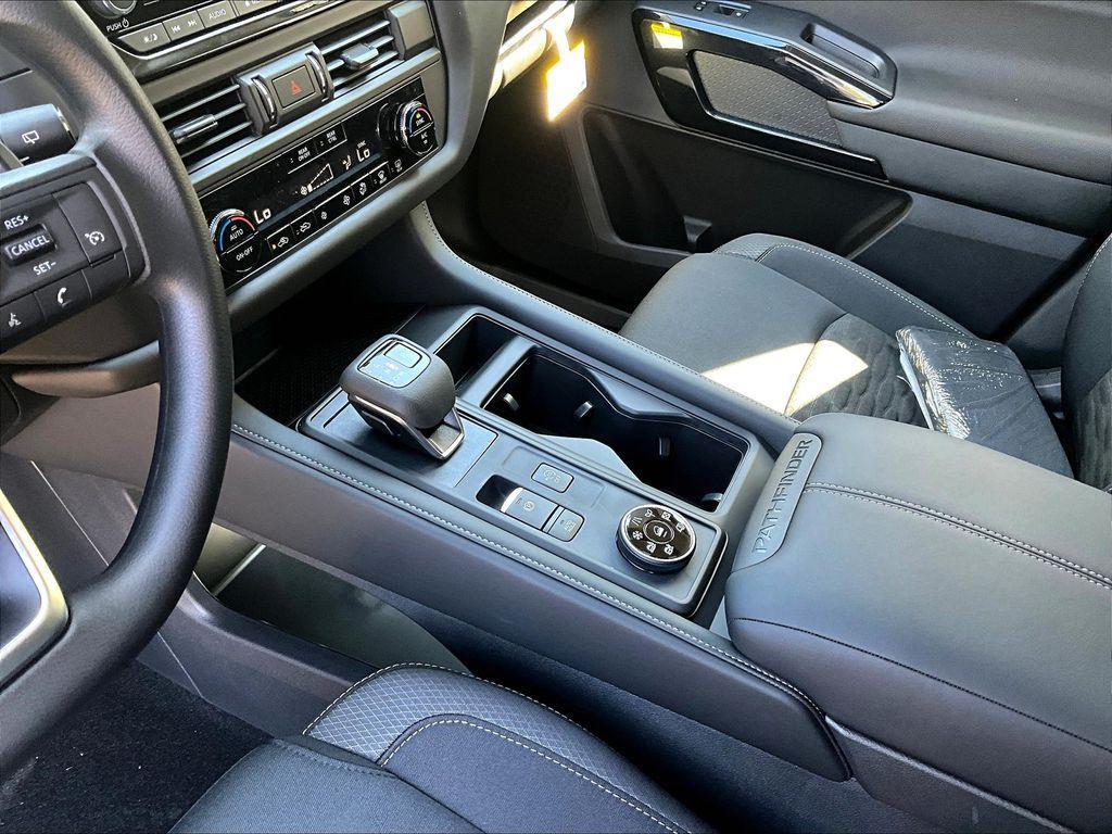 new 2025 Nissan Pathfinder car, priced at $33,018