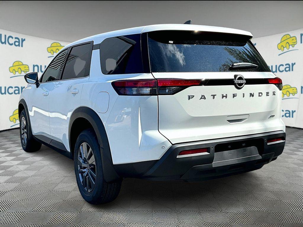 new 2025 Nissan Pathfinder car, priced at $33,018