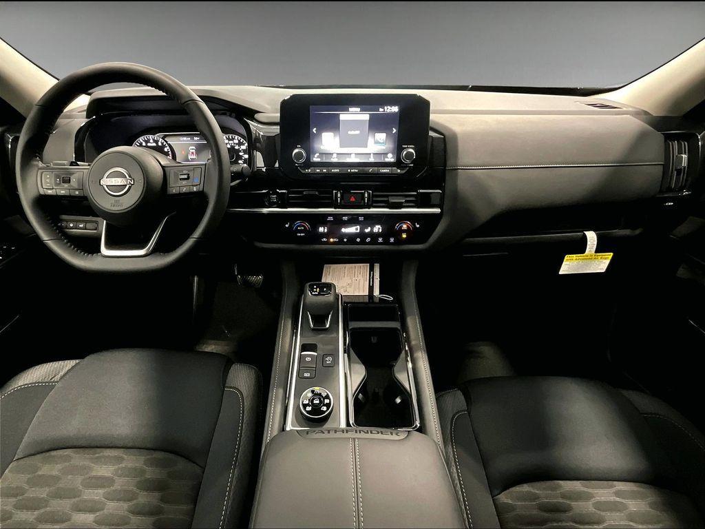 new 2025 Nissan Pathfinder car, priced at $37,676