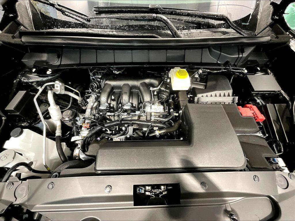 new 2025 Nissan Pathfinder car, priced at $37,676