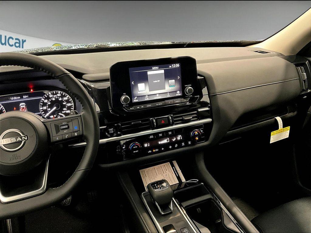 new 2025 Nissan Pathfinder car, priced at $37,676
