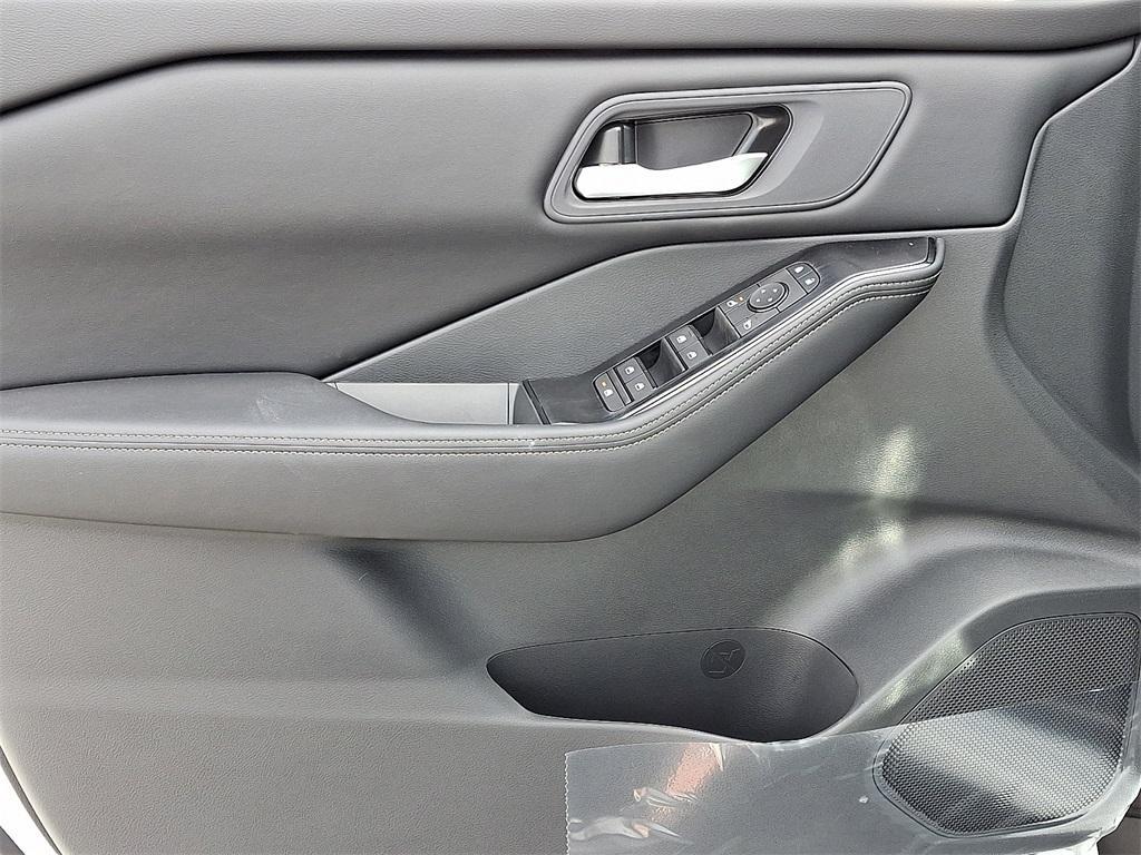 new 2026 Nissan Rogue car, priced at $31,971