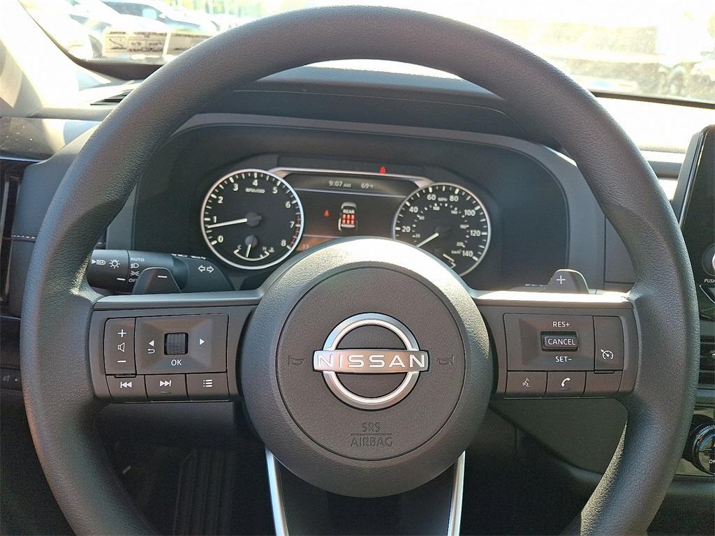 new 2025 Nissan Pathfinder car, priced at $31,967