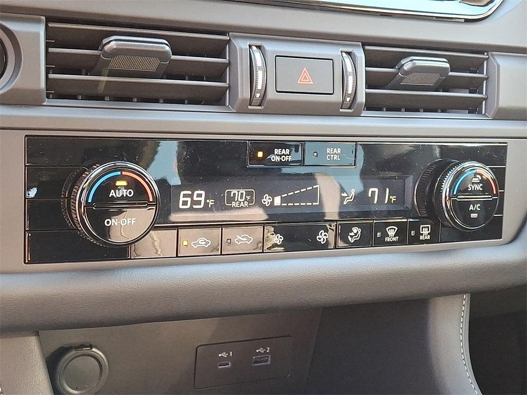 new 2025 Nissan Pathfinder car, priced at $31,967