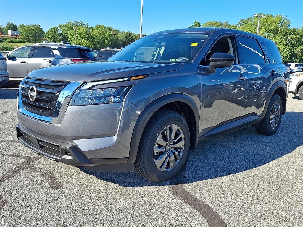 new 2025 Nissan Pathfinder car, priced at $31,967