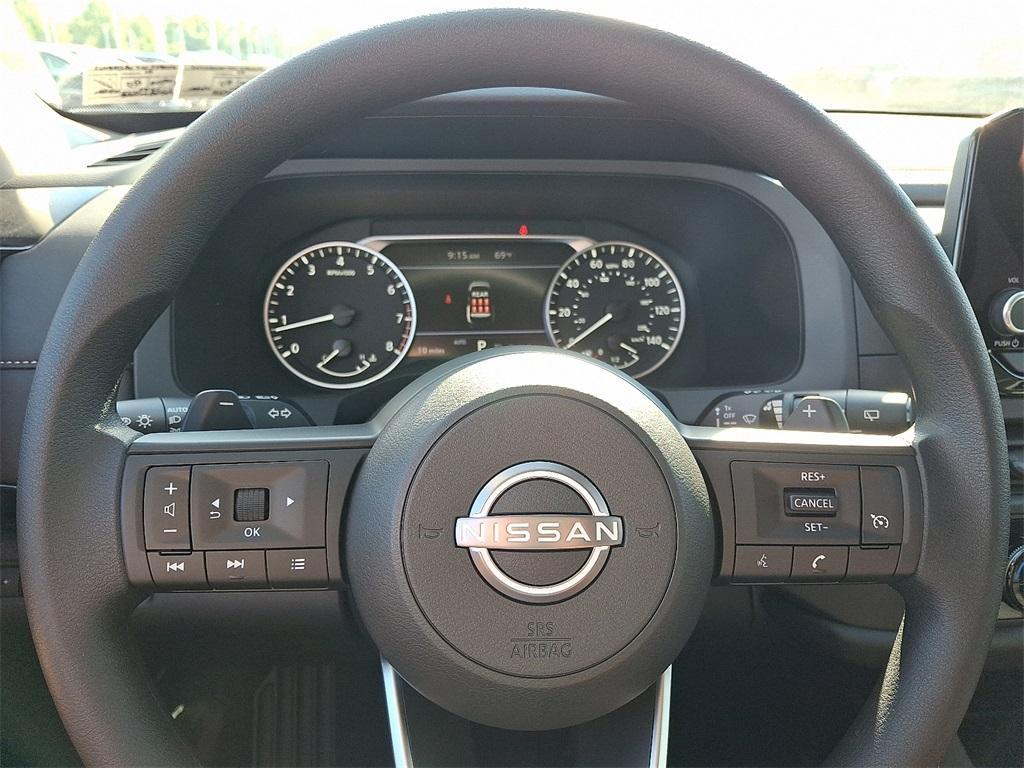 new 2025 Nissan Pathfinder car, priced at $32,496