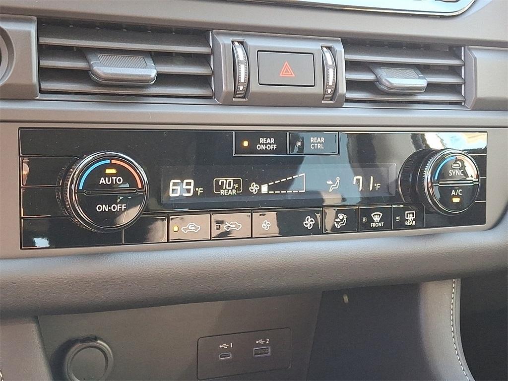 new 2025 Nissan Pathfinder car, priced at $32,496