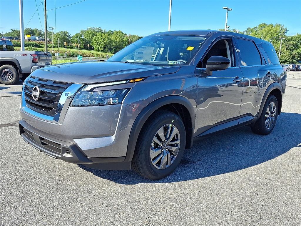 new 2025 Nissan Pathfinder car, priced at $32,496