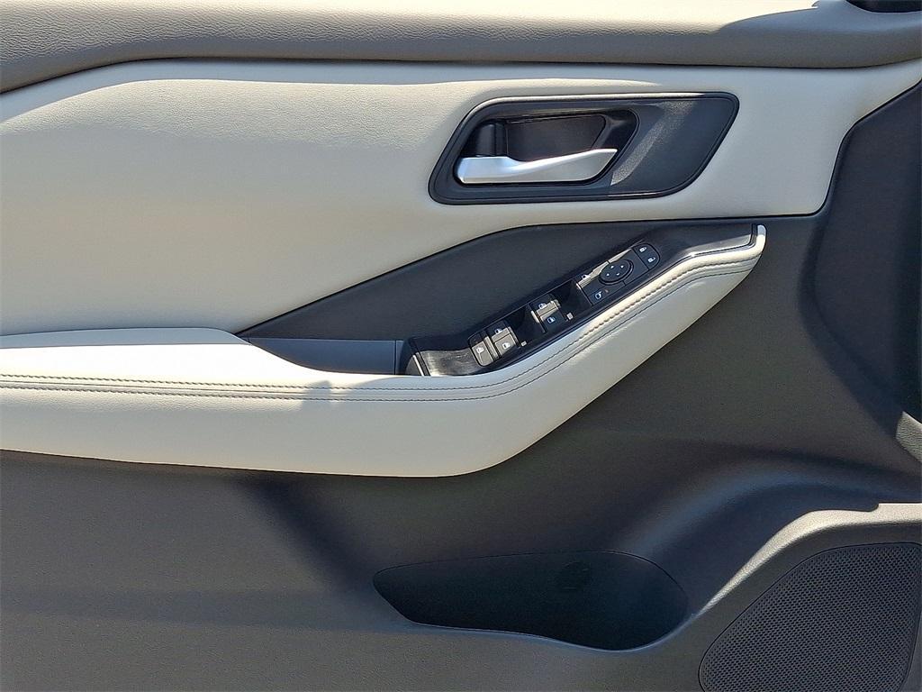 new 2025 Nissan Rogue car, priced at $30,356