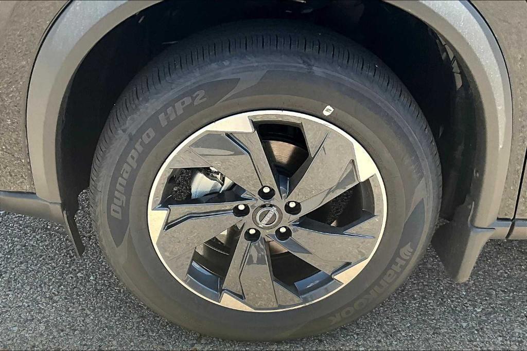 new 2025 Nissan Rogue car, priced at $33,385