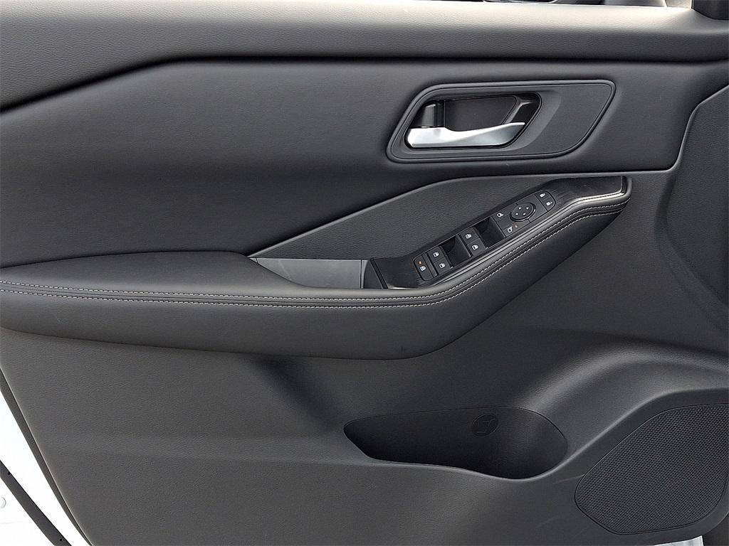 new 2026 Nissan Rogue car, priced at $31,298