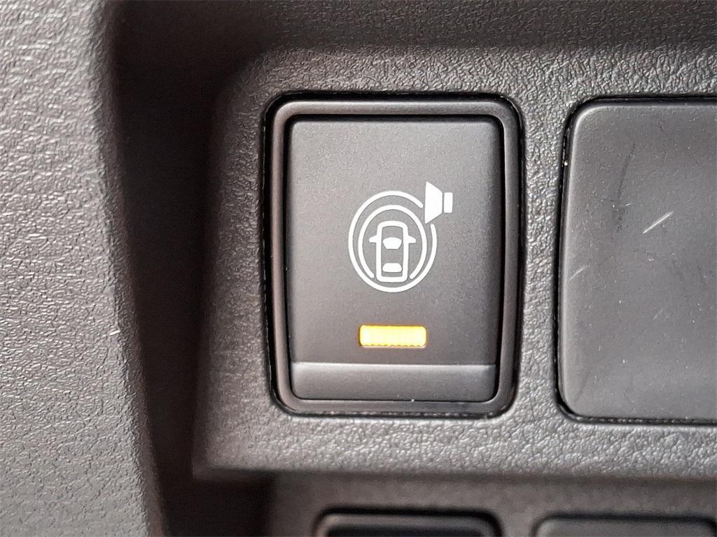 new 2026 Nissan Frontier car, priced at $40,006