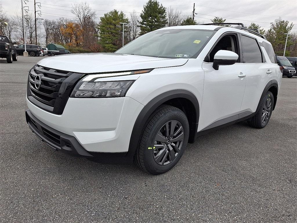 new 2025 Nissan Pathfinder car, priced at $37,914