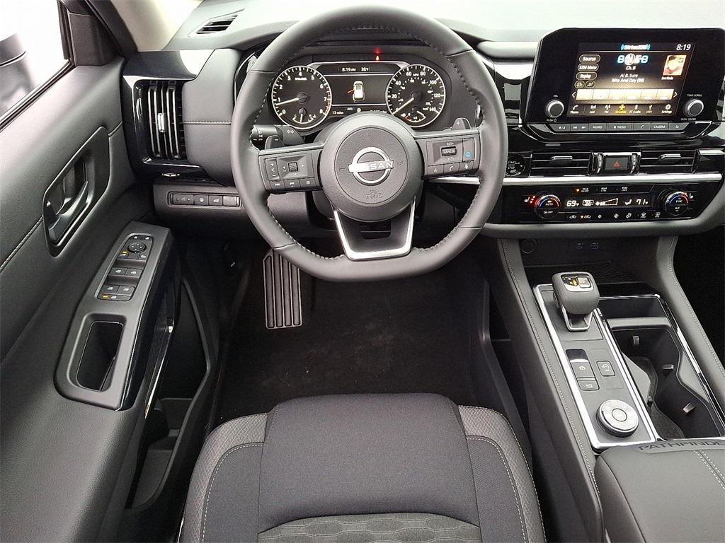 new 2025 Nissan Pathfinder car, priced at $37,914