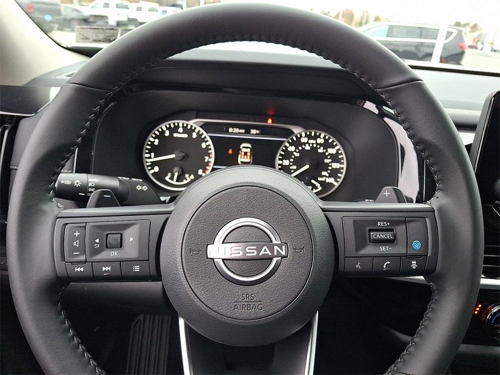 new 2025 Nissan Pathfinder car, priced at $37,914