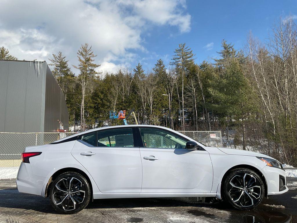 new 2025 Nissan Altima car, priced at $30,832