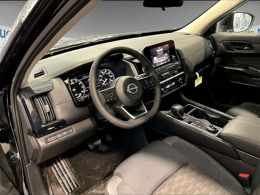 new 2025 Nissan Pathfinder car, priced at $36,180