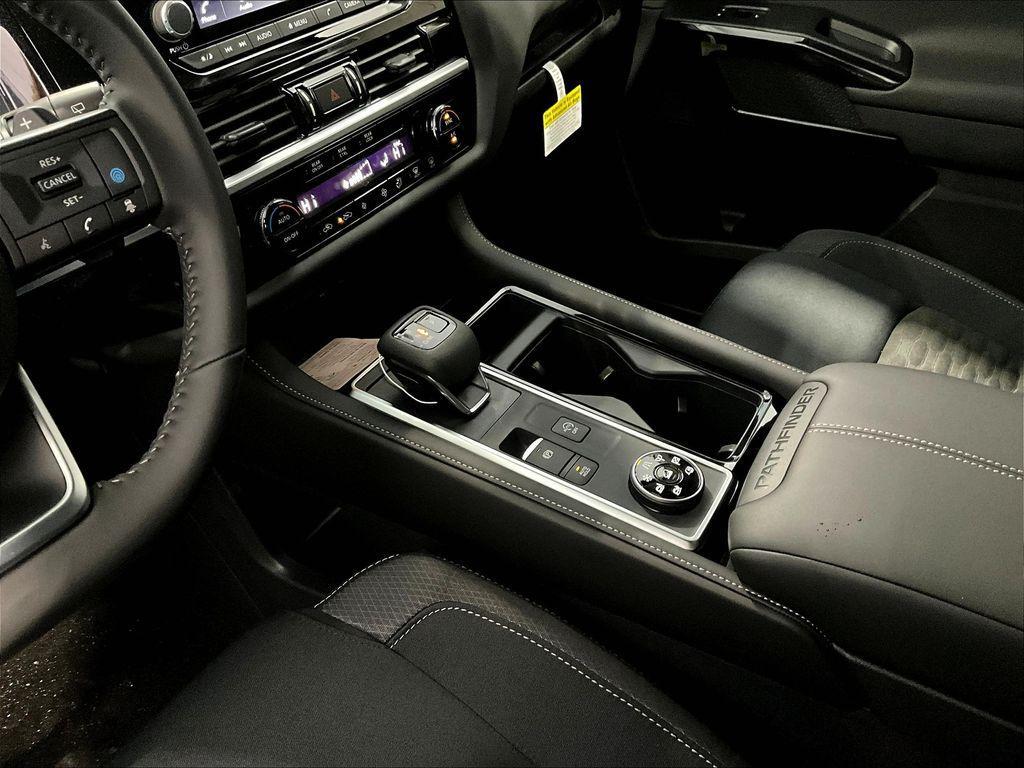 new 2025 Nissan Pathfinder car, priced at $36,180