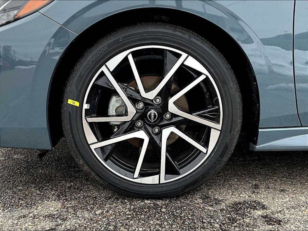 new 2025 Nissan Sentra car, priced at $25,997