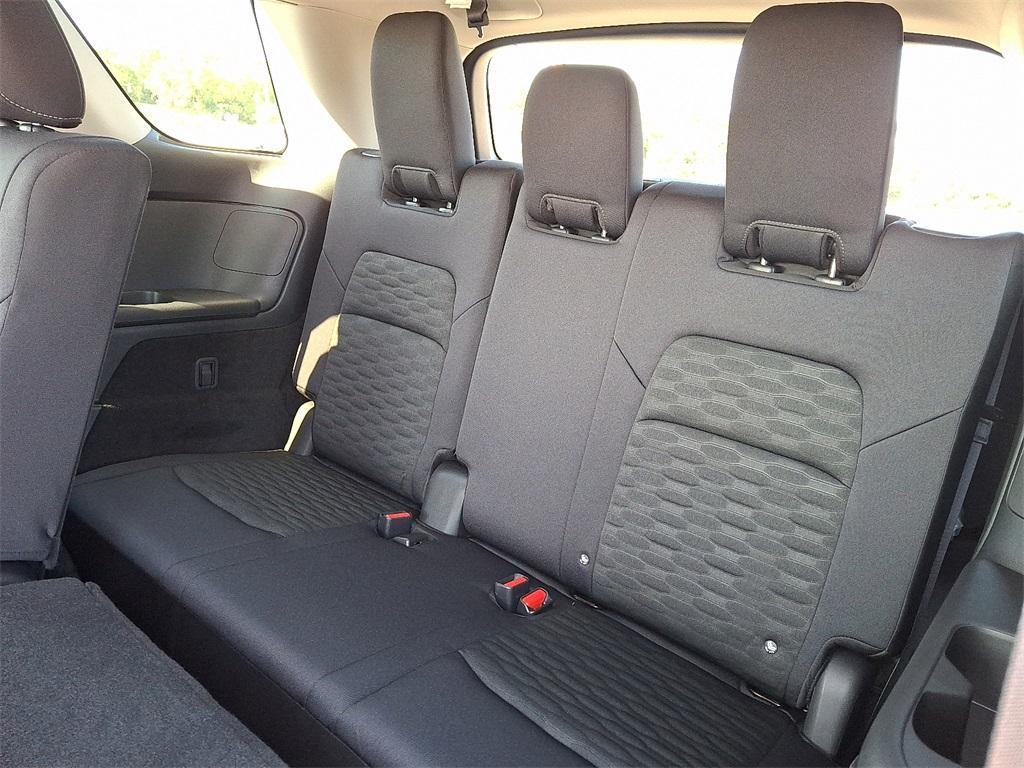 new 2025 Nissan Pathfinder car, priced at $32,417