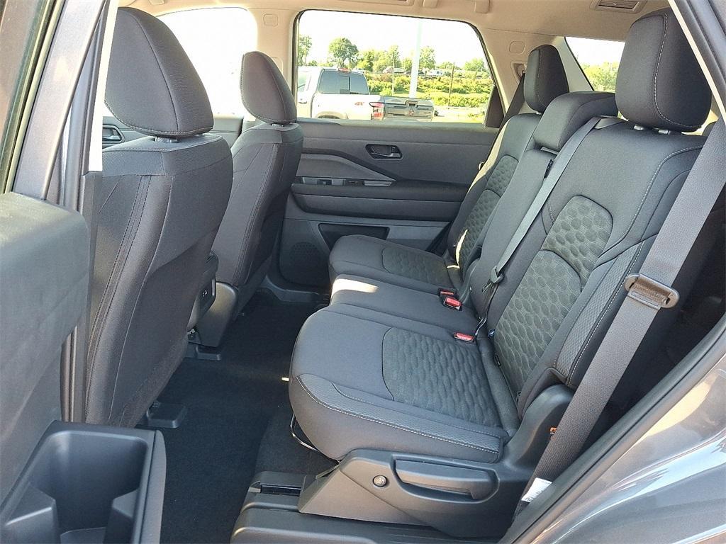 new 2025 Nissan Pathfinder car, priced at $32,417