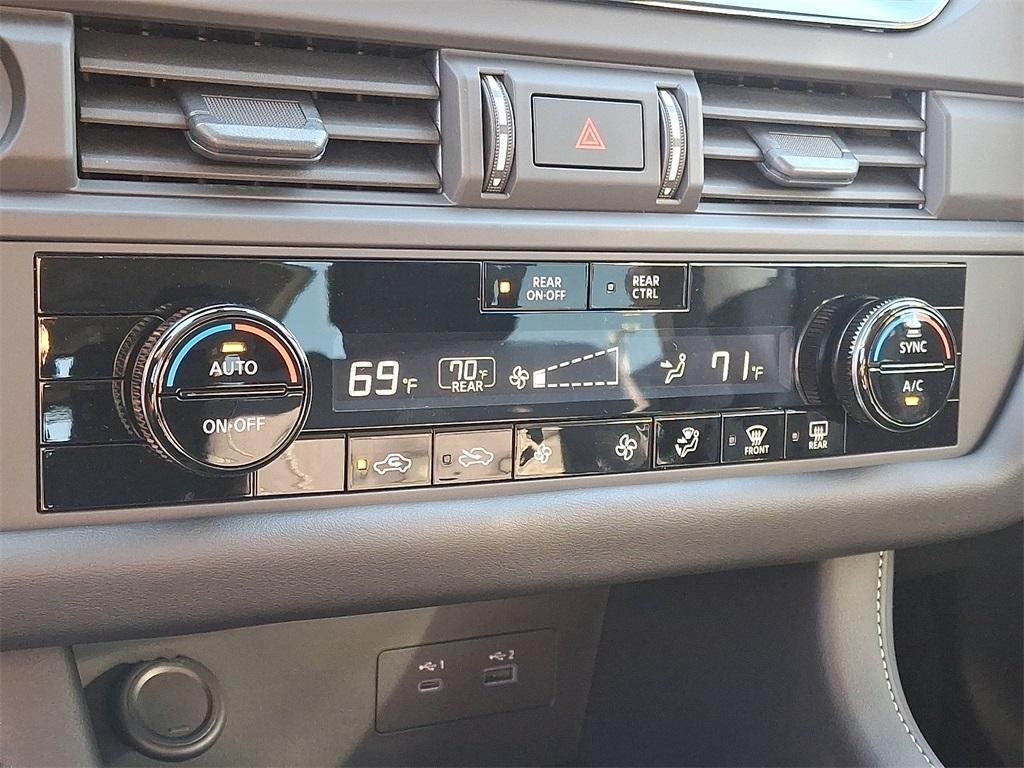 new 2025 Nissan Pathfinder car, priced at $32,417